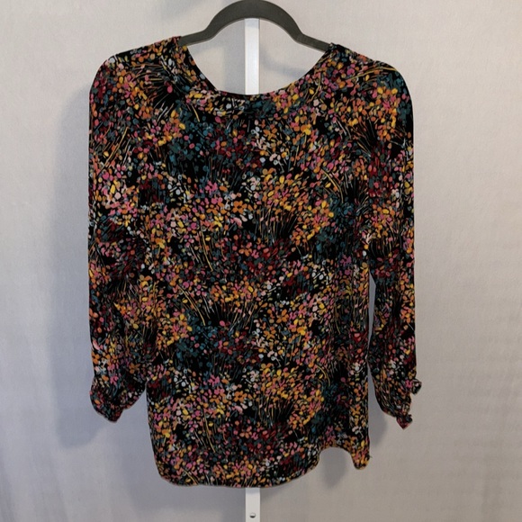 The Pioneer Woman Black and Floral Peasant Top Small - Picture 9 of 12
